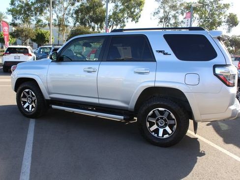 Certified 2024 Toyota 4Runner TRD Off-Road Premium w/ Moonroof Package AWD/4WD image 7