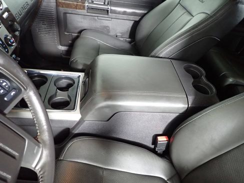 Used 2014 Ford F350 Platinum w/ Snow Plow Prep Package AWD/4WD image 31