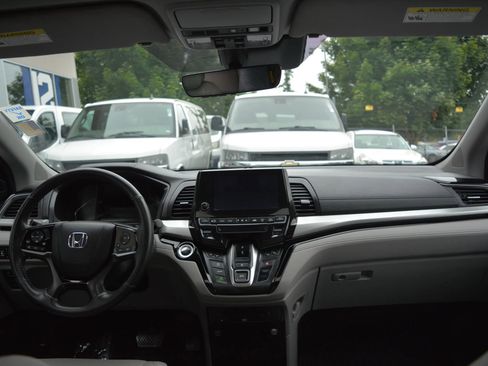 Used 2020 Honda Odyssey Elite image 17
