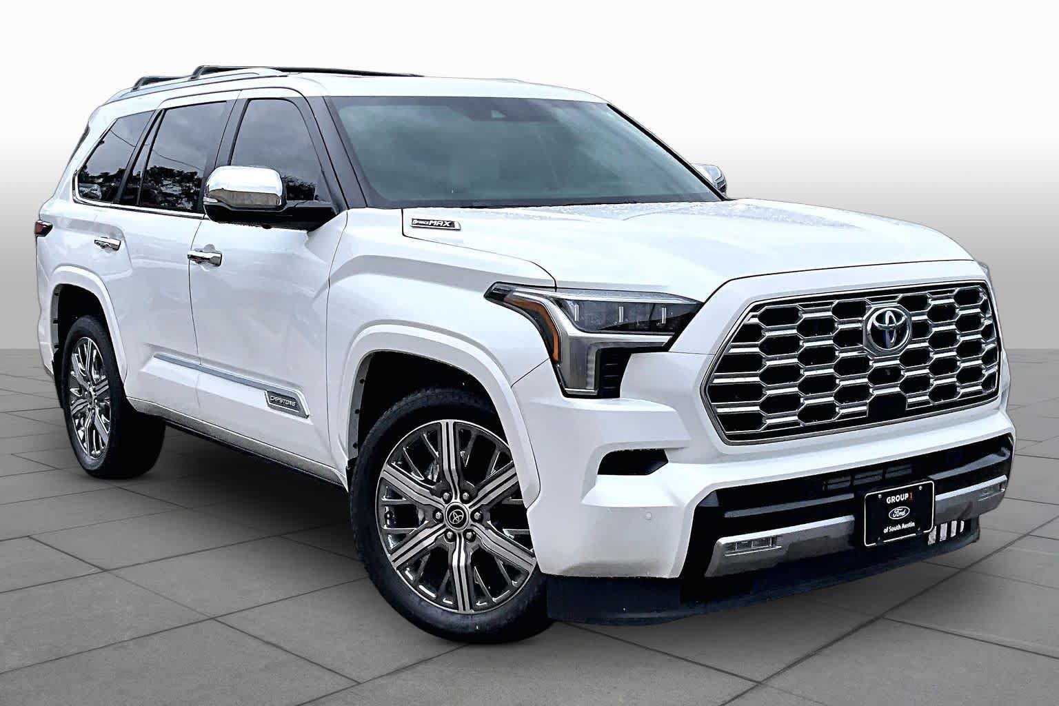 Used 2024 Toyota Sequoia Capstone AWD/4WD image 5
