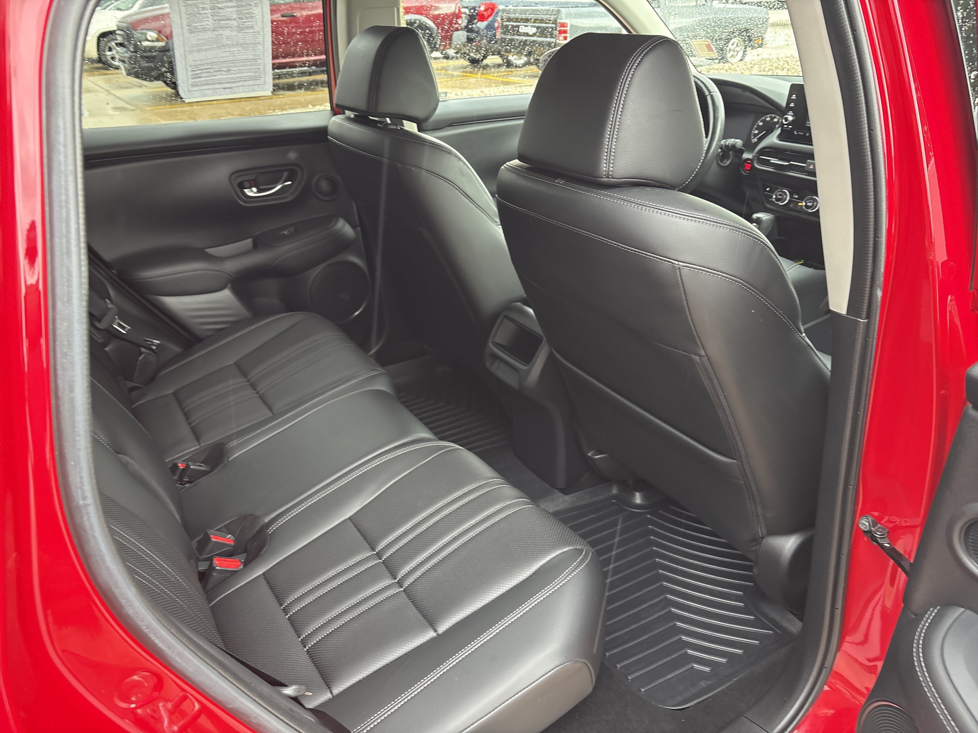 Used 2024 Honda HR-V EX-L image 14