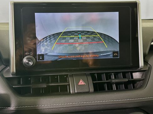 Used 2024 Toyota RAV4 XLE w/ Convenience Package FWD image 25
