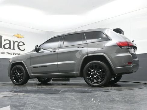 Used 2021 Jeep Grand Cherokee Laredo AWD/4WD image 54