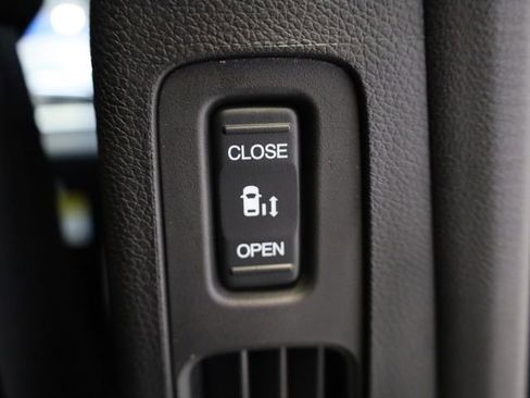 New 2026 Honda Odyssey Touring image 24