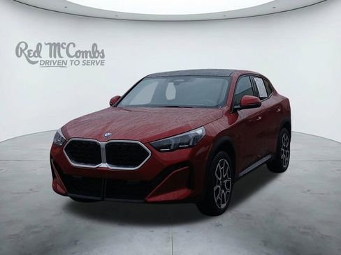Used 2025 BMW X2 xDrive28i AWD/4WD image 1