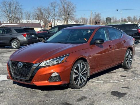Used 2020 Nissan Altima 2.5 SR w/ Premium Package image 7