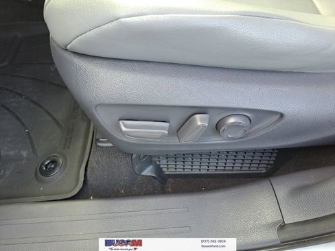 Used 2021 Toyota Sienna XLE image 11