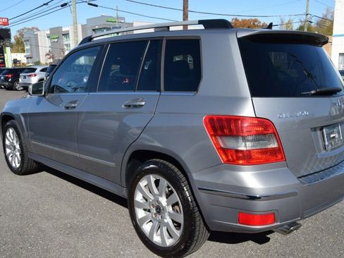 Used 2011 Mercedes-Benz GLK 350 4MATIC image 9