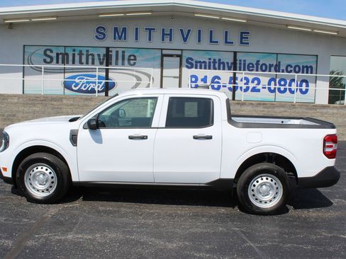 New 2025 Ford Maverick XL image 2