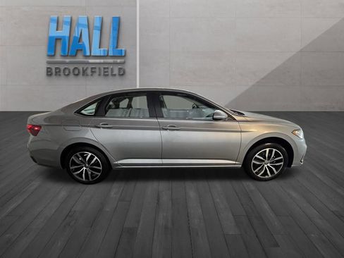 New 2026 Volkswagen Jetta SE image 6