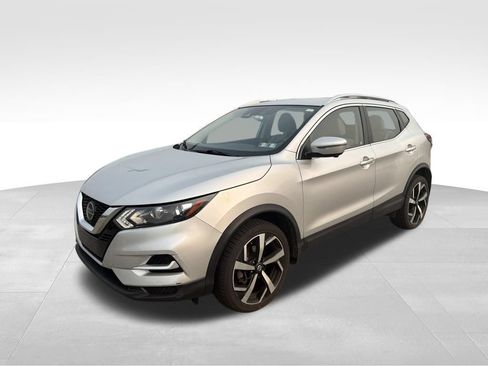 Used 2020 Nissan Rogue Sport SL AWD/4WD image 2