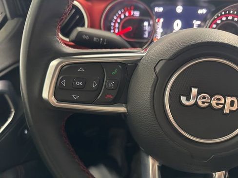 Used 2022 Jeep Wrangler Unlimited Rubicon image 34