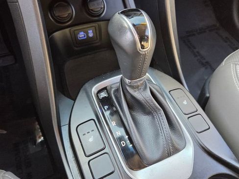 Used 2017 Hyundai Santa Fe SE w/ SE Premium Package 02 image 23