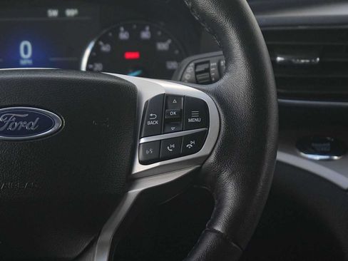 Used 2023 Ford Explorer XLT w/ Equipment Group 202A RWD image 18