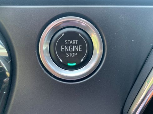 Used 2020 Chevrolet Blazer RS image 33