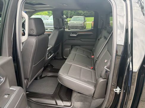 Used 2025 GMC Sierra 1500 Denali w/ Denali Reserve Package AWD/4WD image 14