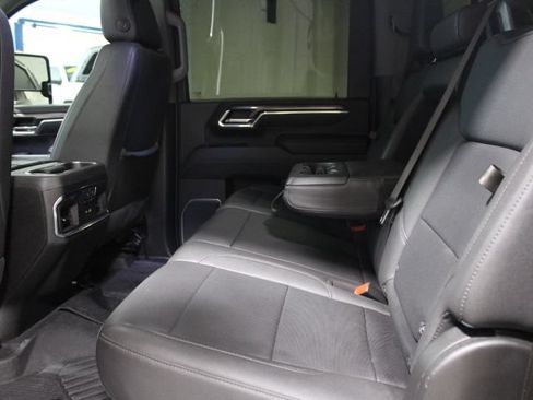 Used 2024 Chevrolet Silverado 2500 LTZ w/ LTZ Convenience Package AWD/4WD image 25