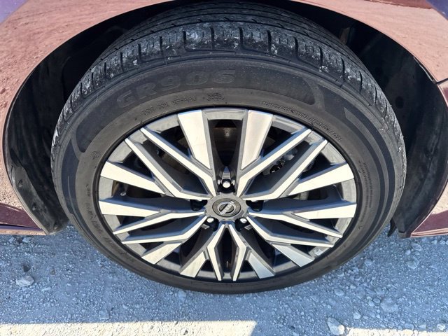 Used 2025 Nissan Altima 2.5 SV FWD image 20