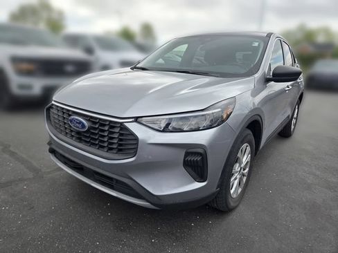 Certified 2023 Ford Escape Active AWD/4WD image 4