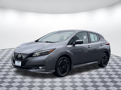 Used 2025 Nissan Leaf SV Plus FWD image 3
