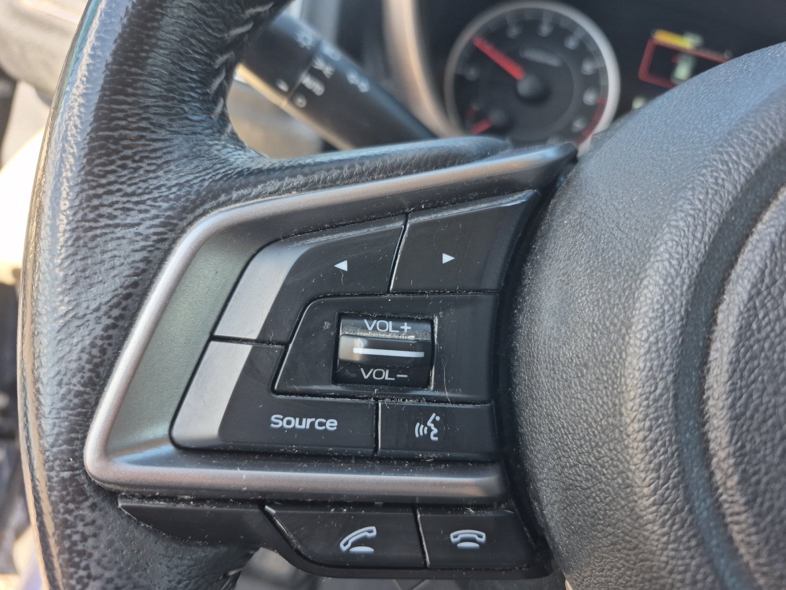 Used 2019 Subaru Ascent Premium AWD/4WD image 16