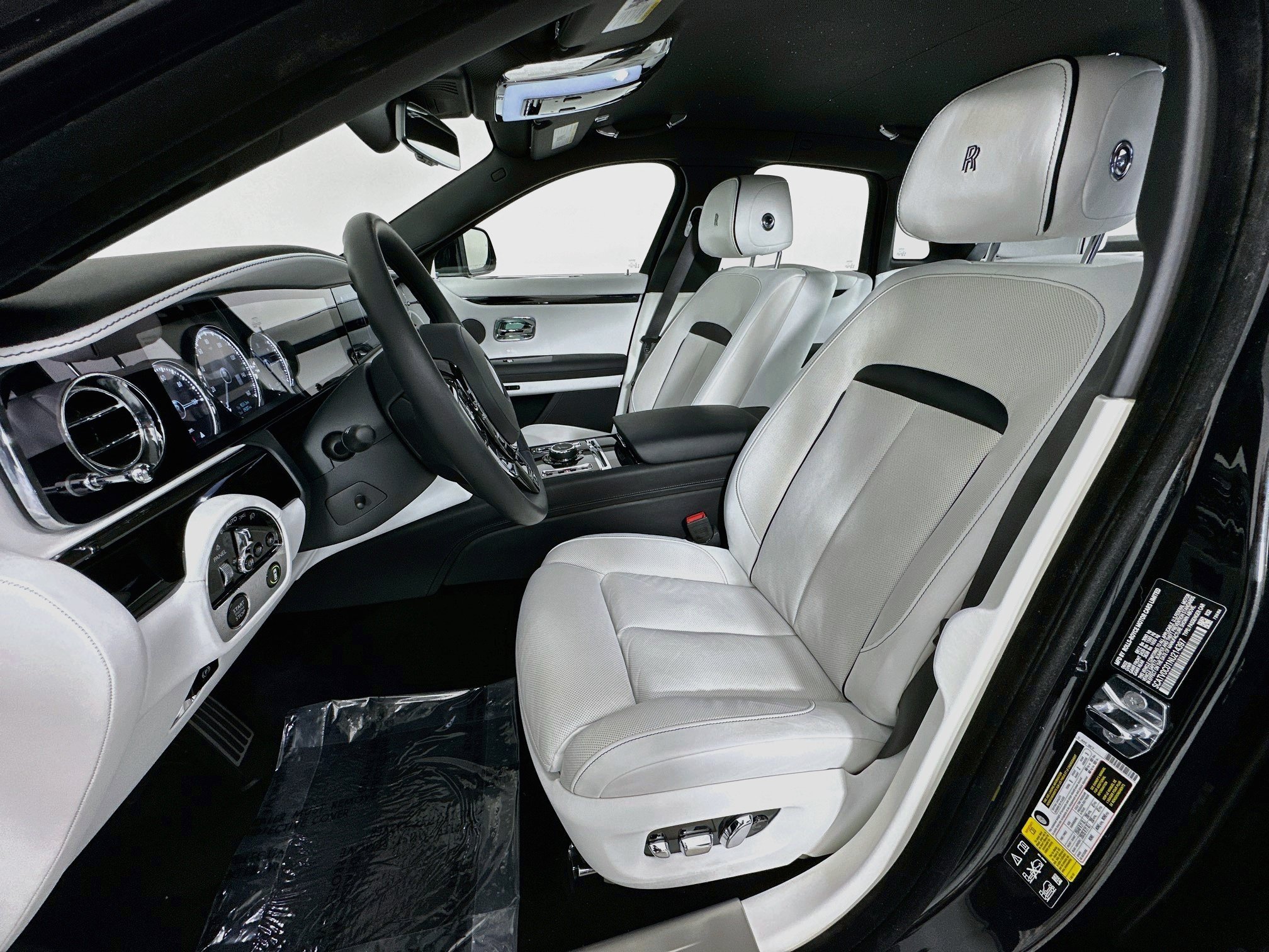 Certified 2022 Rolls-Royce Ghost AWD/4WD image 21