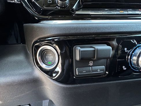 New 2026 GMC Sierra 1500 SLE AWD/4WD image 25