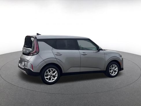 Used 2025 Kia Soul LX w/ LX Technology Package image 15