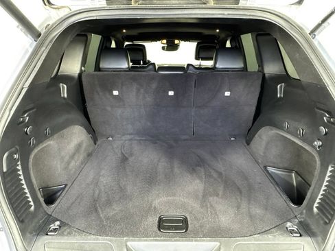 Used 2020 Jeep Grand Cherokee Altitude AWD/4WD image 30