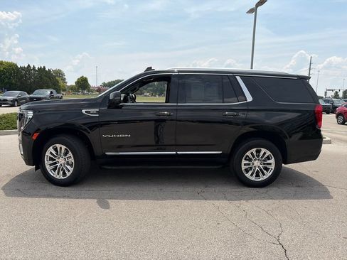 Used 2022 GMC Yukon SLT w/ SLT Luxury Package AWD/4WD image 4