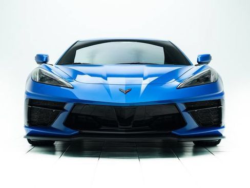 Used 2025 Chevrolet Corvette Stingray Coupe w/ 1LT RWD image 6