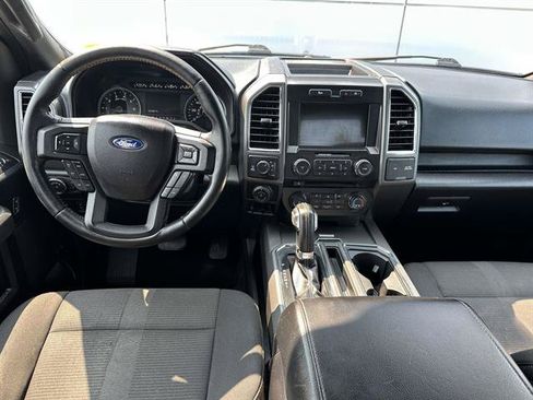 Used 2017 Ford F150 XLT w/ Equipment Group 302A Luxury AWD/4WD image 11