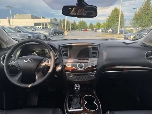 Used 2018 INFINITI QX60 Luxe w/ Deluxe Technology Package AWD/4WD image 4