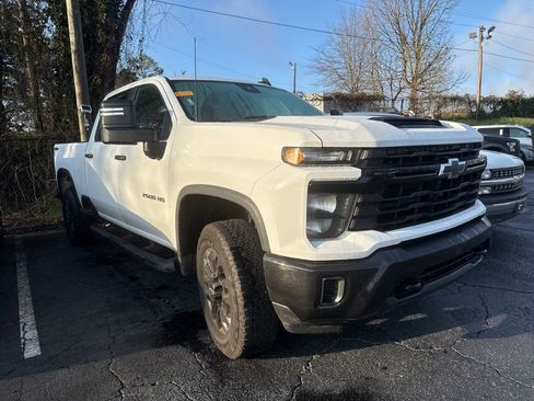 Used 2025 Chevrolet Silverado 2500 Custom w/ Custom Blackout Package image 2