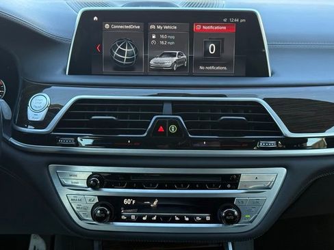 Used 2019 BMW 750i xDrive w/ Executive Package image 37