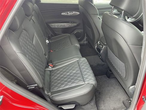 Used 2024 Genesis GV70 3.5T Sport w/ Sport Advanced Package image 18