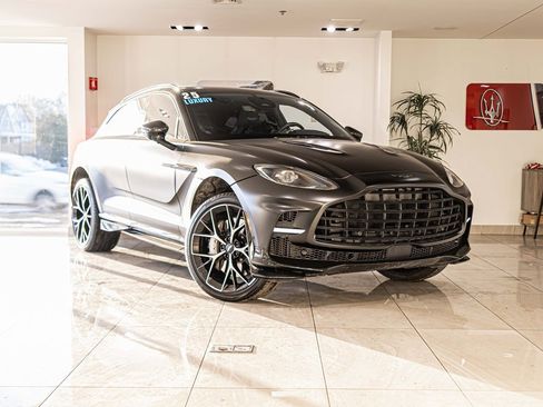 Used 2025 Aston Martin DBX 707 image 5