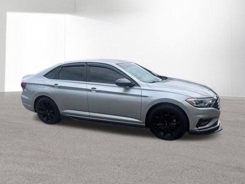 Used 2021 Volkswagen Jetta R-Line w/ R-Line Cold Weather Package FWD image 22