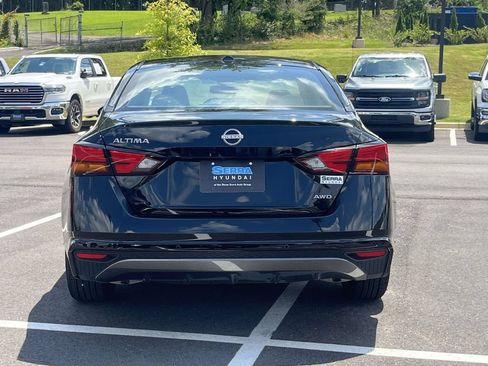Used 2026 Nissan Altima 2.5 SV AWD/4WD image 4