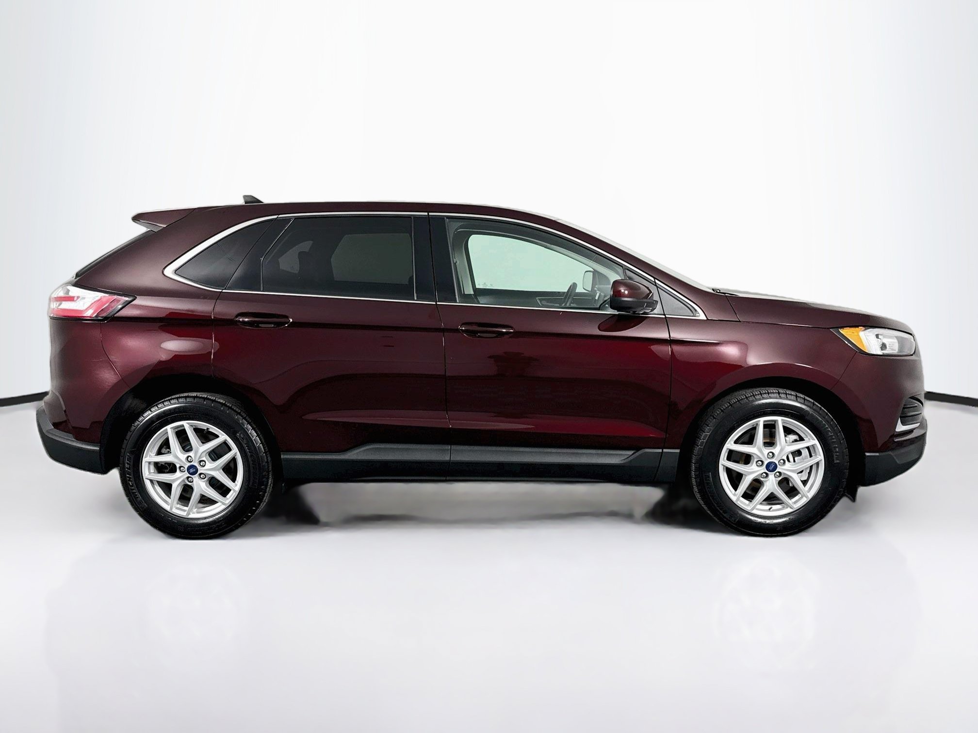 Used 2022 Ford Edge SEL AWD/4WD image 16