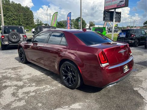 Used 2019 Chrysler 300 Touring w/ Sport Appearance Package RWD image 7