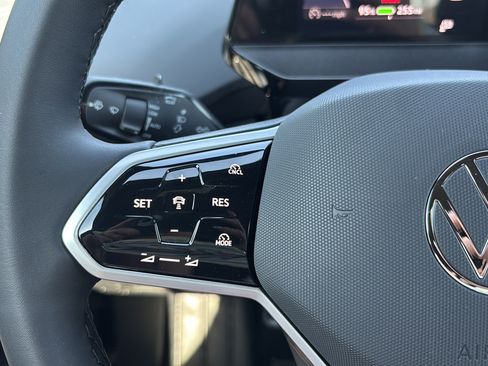 New 2026 Volkswagen ID.4 Pro RWD image 23