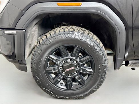 Used 2024 GMC Sierra 2500 AT4 w/ AT4 Premium Plus Package AWD/4WD image 31