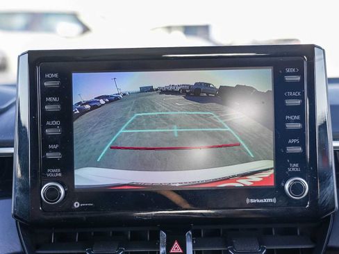 Used 2022 Toyota Corolla LE FWD image 24