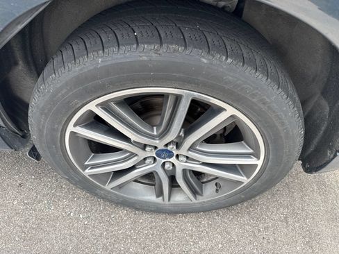 Used 2019 Ford Edge Titanium w/ Equipment Group 301A AWD/4WD image 15