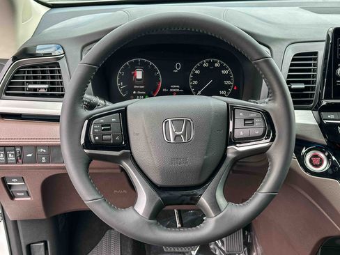 New 2026 Honda Odyssey Touring image 20