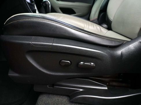 Used 2015 Chevrolet Trax LTZ FWD image 15