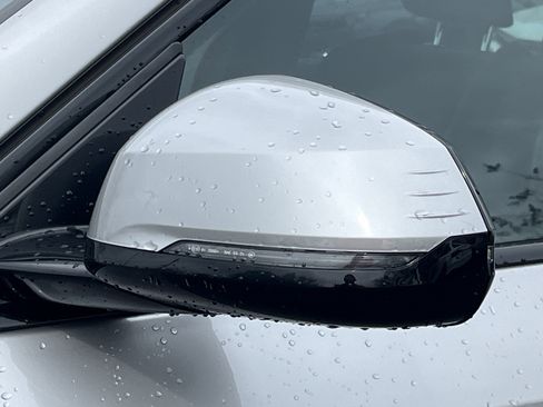 Used 2025 BMW X1 xDrive28i w/ M Sport Package image 33