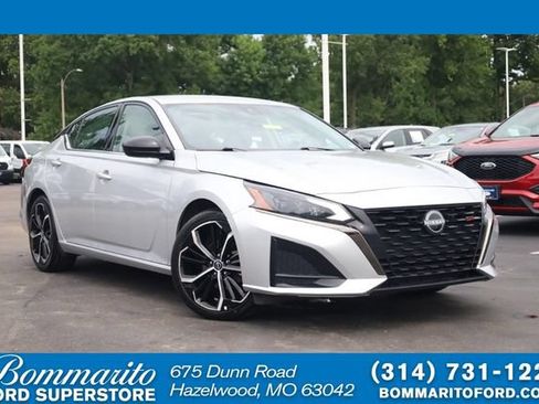 Used 2024 Nissan Altima 2.5 SR FWD image 1