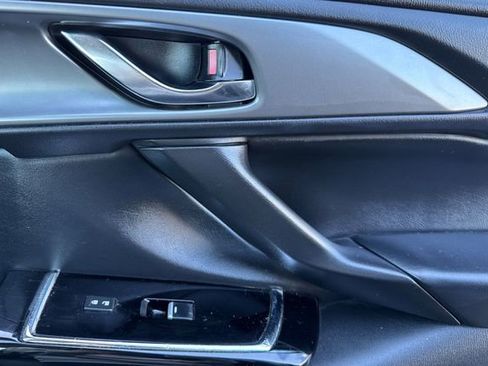 Used 2022 MAZDA CX-9 Touring image 21